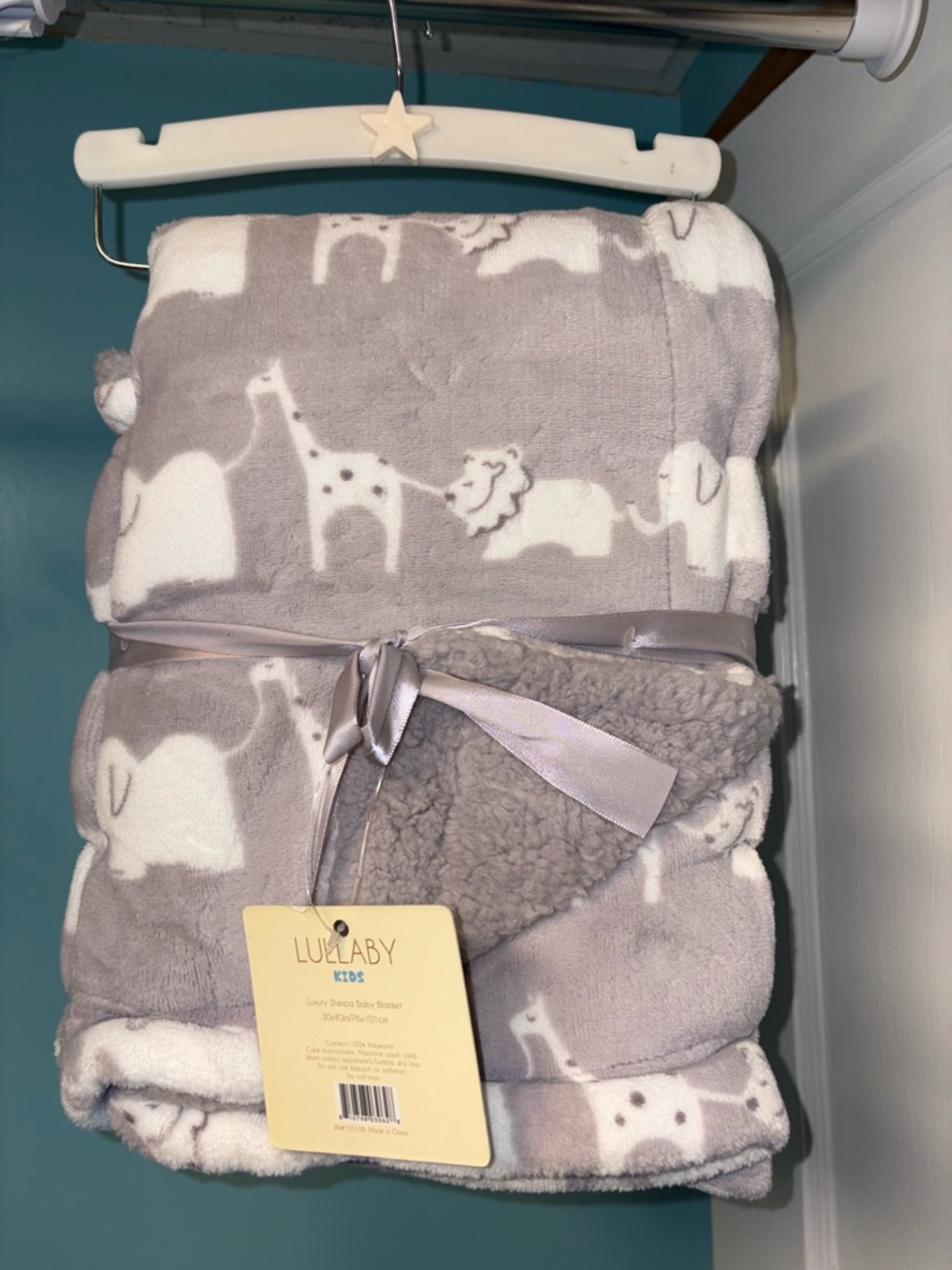Gray Safari Plush Sherpa Throw Blanket